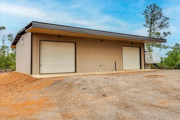 126 Pinedale DR, Bastrop, TX 78602
