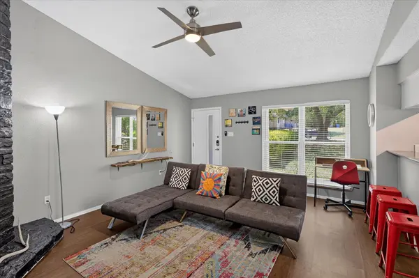 11815 Lochridge DR #B, Austin, TX 78758