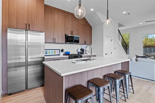 506 Krebs LN #3, Austin, TX 78704