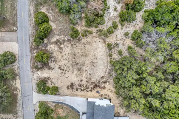 312 Alloway DR, Spicewood, TX 78669