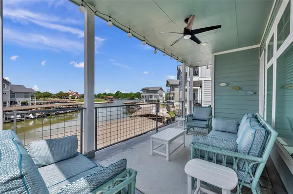 200 Marina Bluff, Kingsland, TX 78639