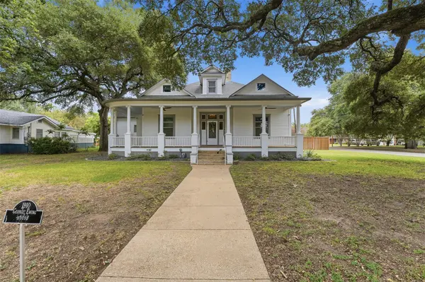 604 Saint Michael ST, Gonzales, TX 78629