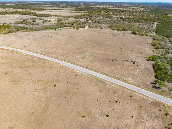 30 Mesa Ranch RD, Dripping Springs, TX 78620
