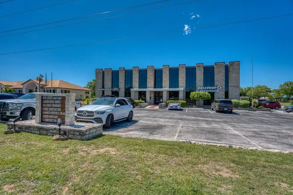 7501 W FM 2147, Horseshoe Bay, TX 78657