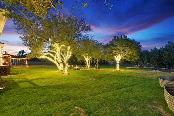 621 Kinnikinik LOOP, Austin, TX 78737