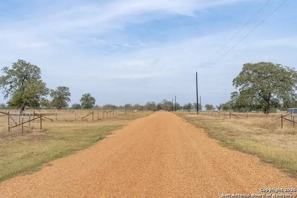 921 Johnson Farms RD, Harwood, TX 78632