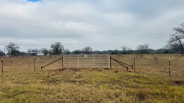 921 Johnson Farms RD, Harwood, TX 78632