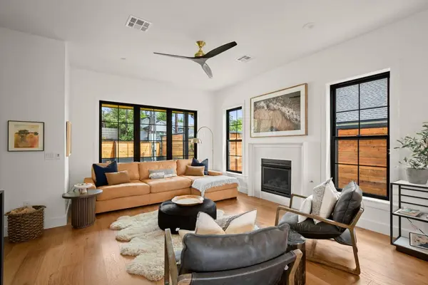 2005 E 8th ST #1, Austin, TX 78702