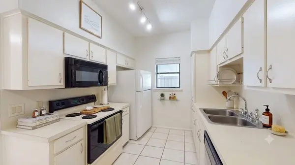 106 E 30th ST #101, Austin, TX 78705