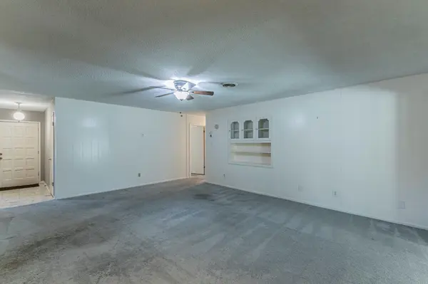1808 N Beal ST, Belton, TX 76513