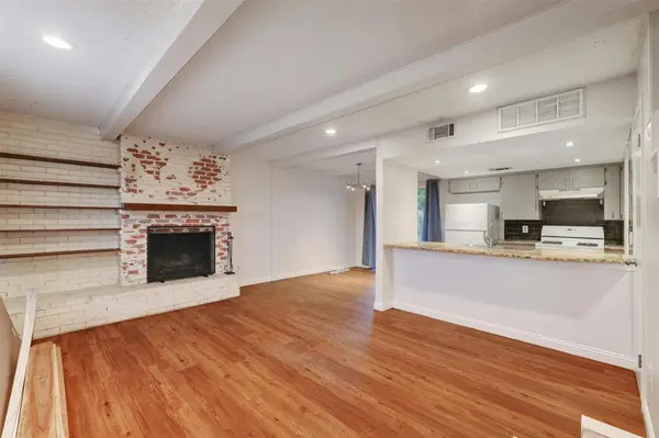 1302 E Saint Johns Ave #A, Austin, TX 78752