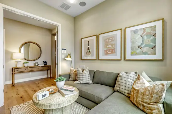 2319 Fielder DR, Georgetown, TX 78628