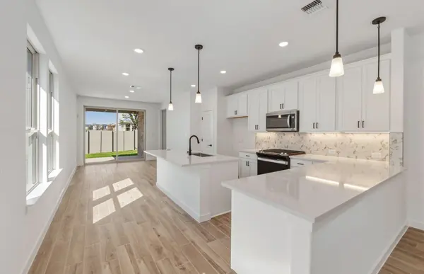 1832 Spring Mountain CV, Georgetown, TX 78628