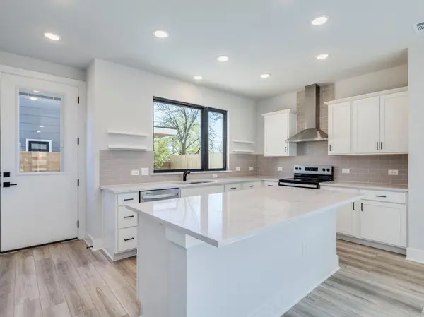 206 E Wonsley DR #1, Austin, TX 78753