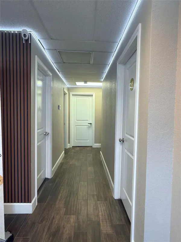 13740 N Research BLVD #8, Austin, TX 78750