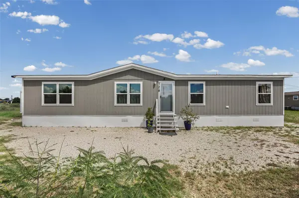 128 Ciervo ST, Cedar Creek, TX 78612
