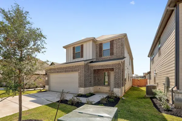 223 Hornet ST, Elgin, TX 78621
