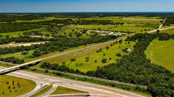 1141-A E 3rd ST, Rockdale, TX 76567