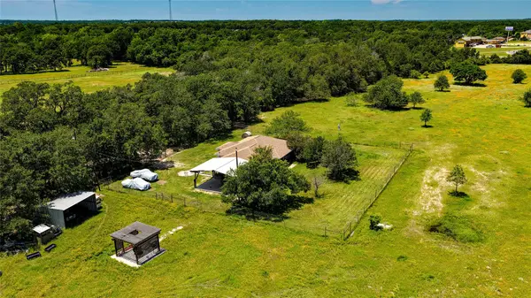1141-A E 3rd ST, Rockdale, TX 76567