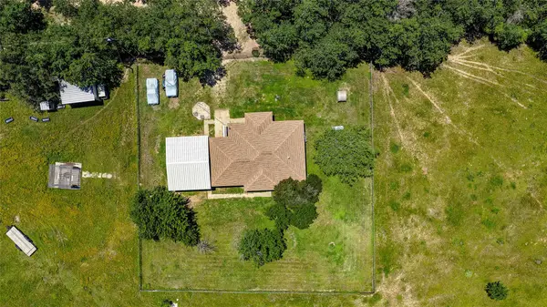 1141-A E 3rd ST, Rockdale, TX 76567