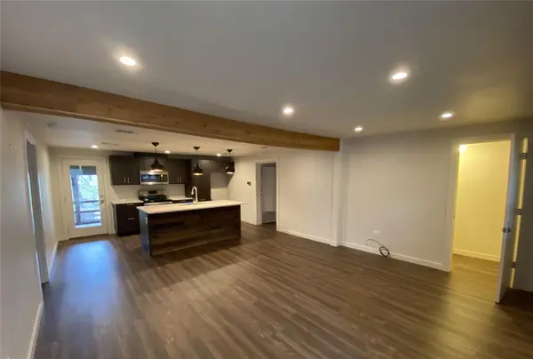 1000 Linscomb DR, Austin, TX 78734