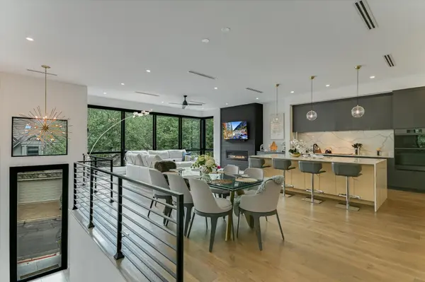 2004 Rue De St Tropez, Austin, TX 78746