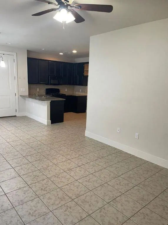 2212 Creekside LN #D, Georgetown, TX 78626