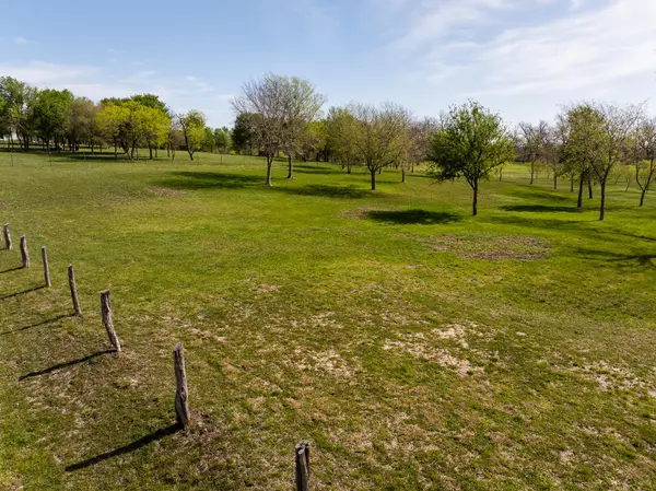 2041 County Road 429, Rockdale, TX 76567