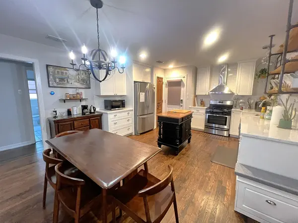 1311 Aggie LN #A, Austin, TX 78757
