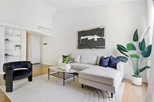 1000 Liberty Park DR #204, Austin, TX 78746