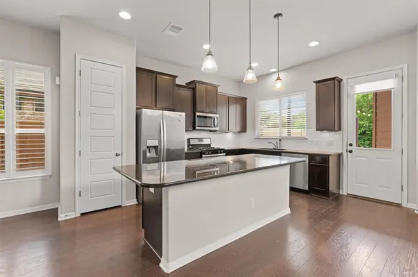 1008 Clearwing CIR, Georgetown, TX 78626