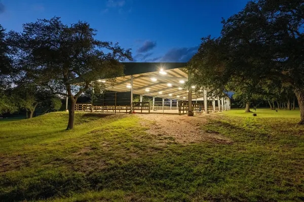 5200 Bell Springs RD, Dripping Springs, TX 78620