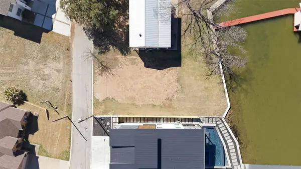 1106 Impala DR, Granite Shoals, TX 78654