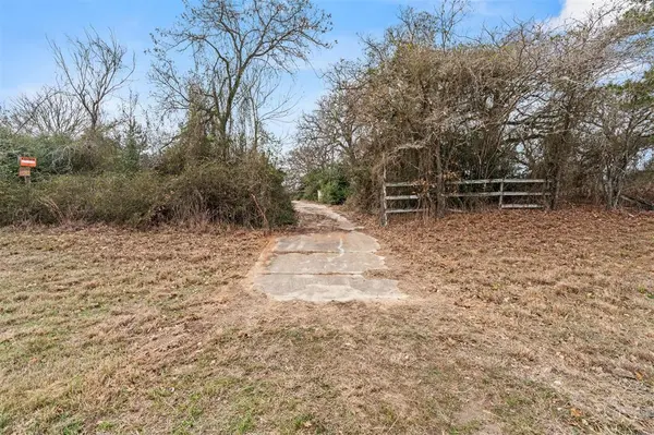 11423 US HWY 77, Lexington, TX 78947
