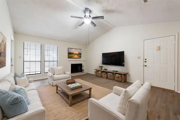 1202 Thorpe LN #216, San Marcos, TX 78666