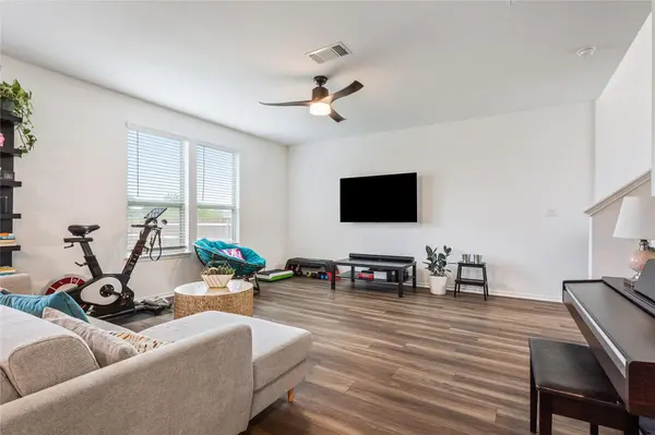 925 Duskywing WAY, Georgetown, TX 78626