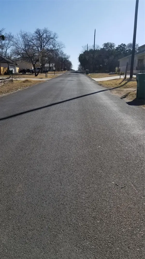 722 Pecan LN, Cottonwood Shores, TX 78657