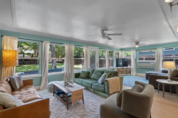 4604 Rue ST, Austin, TX 78731