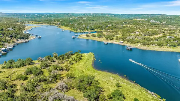 19813 & 19817 Lakehurst LOOP, Spicewood, TX 78669