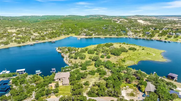 19813 & 19817 Lakehurst LOOP, Spicewood, TX 78669