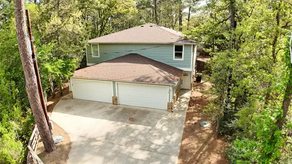 119 N Kanaio DR, Bastrop, TX 78602