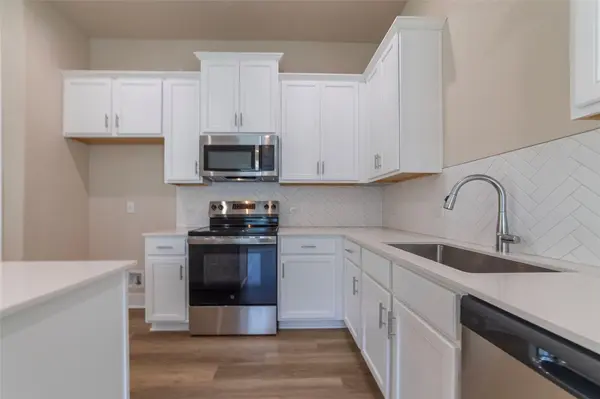 627 Birch LN, Cottonwood Shores, TX 78657