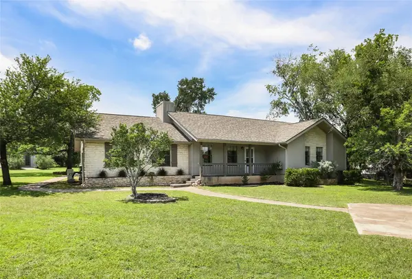 402 Post Oak LN, Georgetown, TX 78628