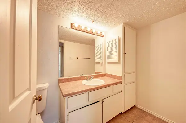 2401 Leon ST #300, Austin, TX 78705