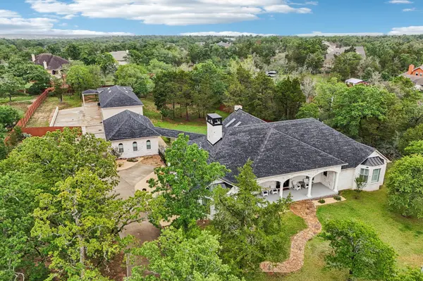 125 Carriage CT, Bastrop, TX 78602