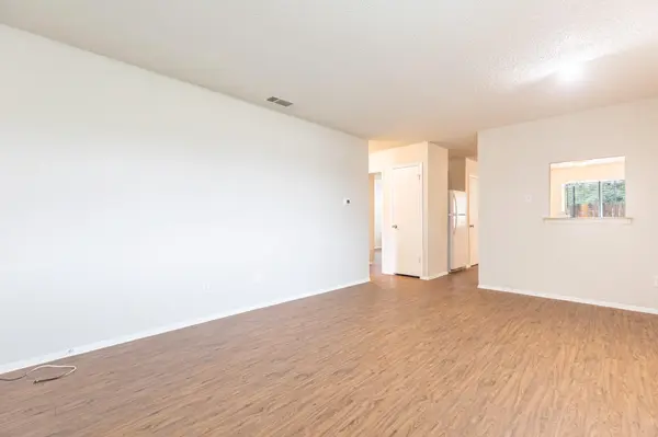 323 W William Cannon DR #B, Austin, TX 78745