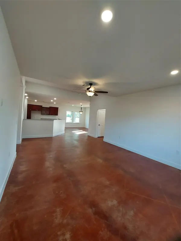 121 Spanish Oak TRL, Cameron, TX 76520