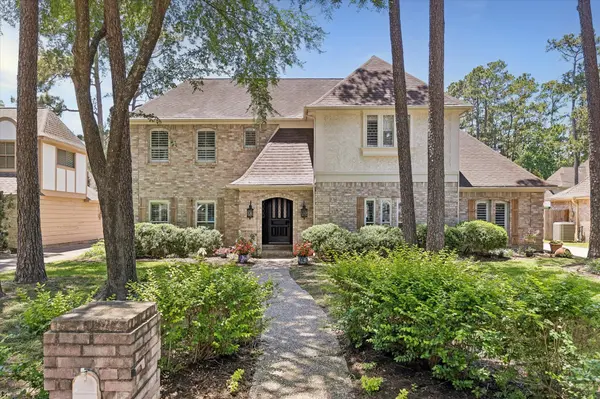 15111 Rose Cottage DR, Houston, TX 77069