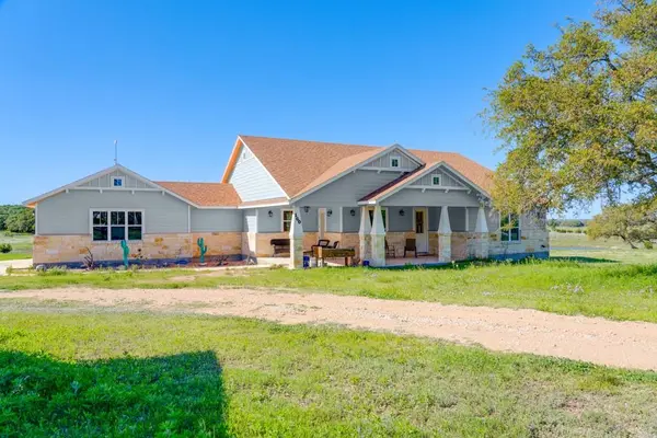 160 Red Stag CT, Lampasas, TX 76550