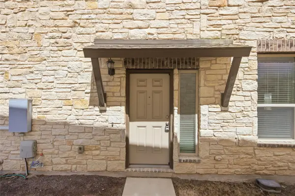 2105 Town Centre DR #39, Round Rock, TX 78664